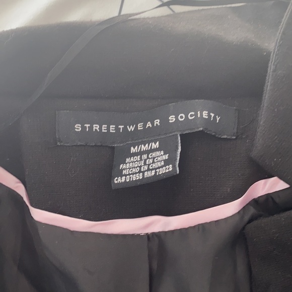 Size Medium Blazer - Picture 2 of 7